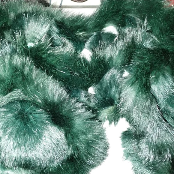 Two Rabbit Fur Collars - Picture 6 of 11